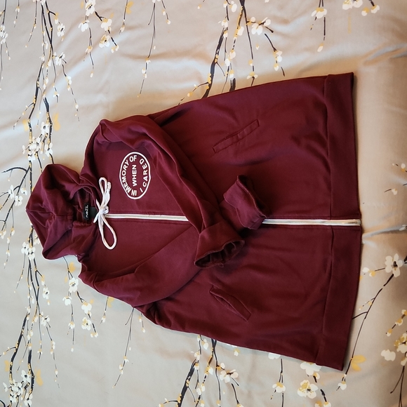 Basic Hoodie - Picture 3 of 5